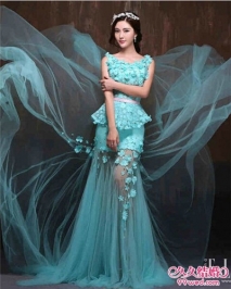 完美主义新娘的追求-2015婚纱设计色调 品味蓝色