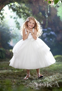阳光下的小美女：婚纱设计番外暖暖柔风花童服