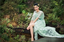 新绿萌芽 美目流转：中式婚礼婚纱设计时尚推荐