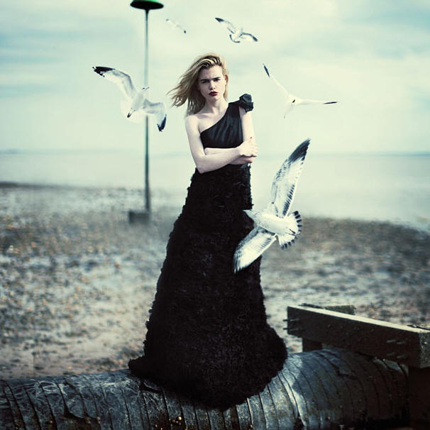 ϵ-ӢӰʦRosie HardyƷ
