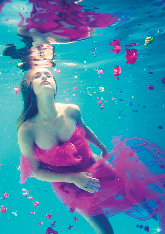㡪Elena KalisˮӰ