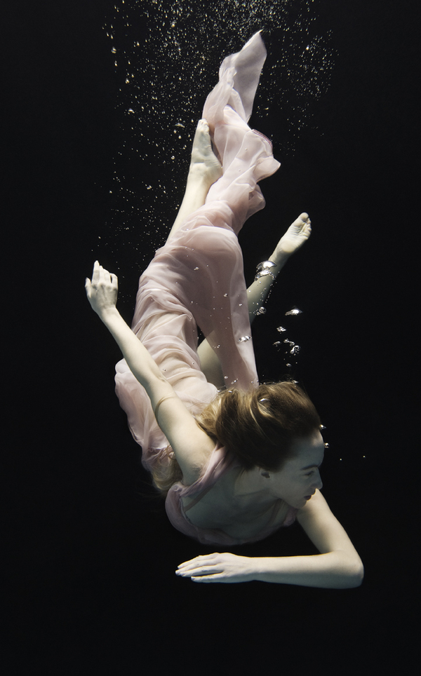 Nadia MoroˮΨװӰ