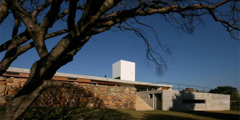 una arquitectosƵHouse in Juanopolis