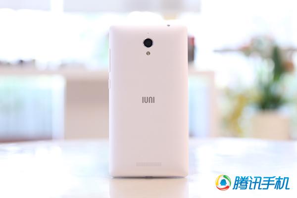 IUNI U3评测：硬件性价比高 系统需优化