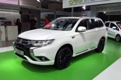 2015˸չŷPHEV